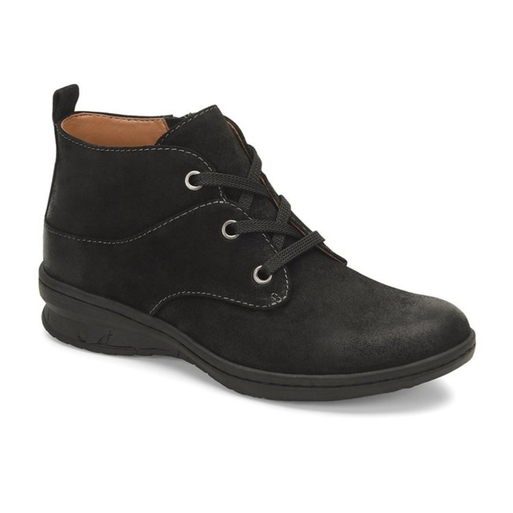 NIB Comfortiva Forli Ankle Boot, Black Italian Suede, Size 8.5